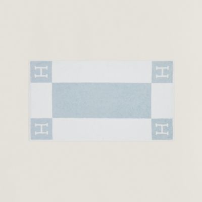 フェイスタオル 《アヴァロン》 | Hermès - エルメス-公式サイト フェイスタオル 《アヴァロン》 | Hermès - エルメス-公式サイト